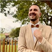 Studente universitario impartisce lezioni di Geografia, Storia, Letteratura e Turismo e su un metodo di studio efficace